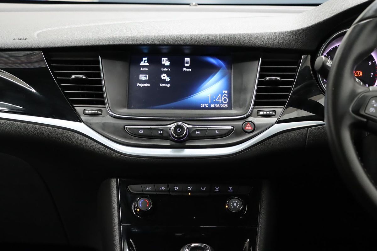 2017 Holden Astra R BK