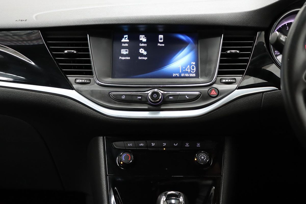 2017 Holden Astra R BK