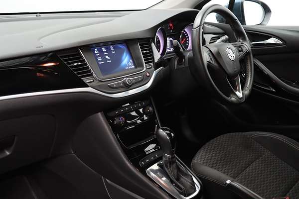 2017 Holden Astra R BK