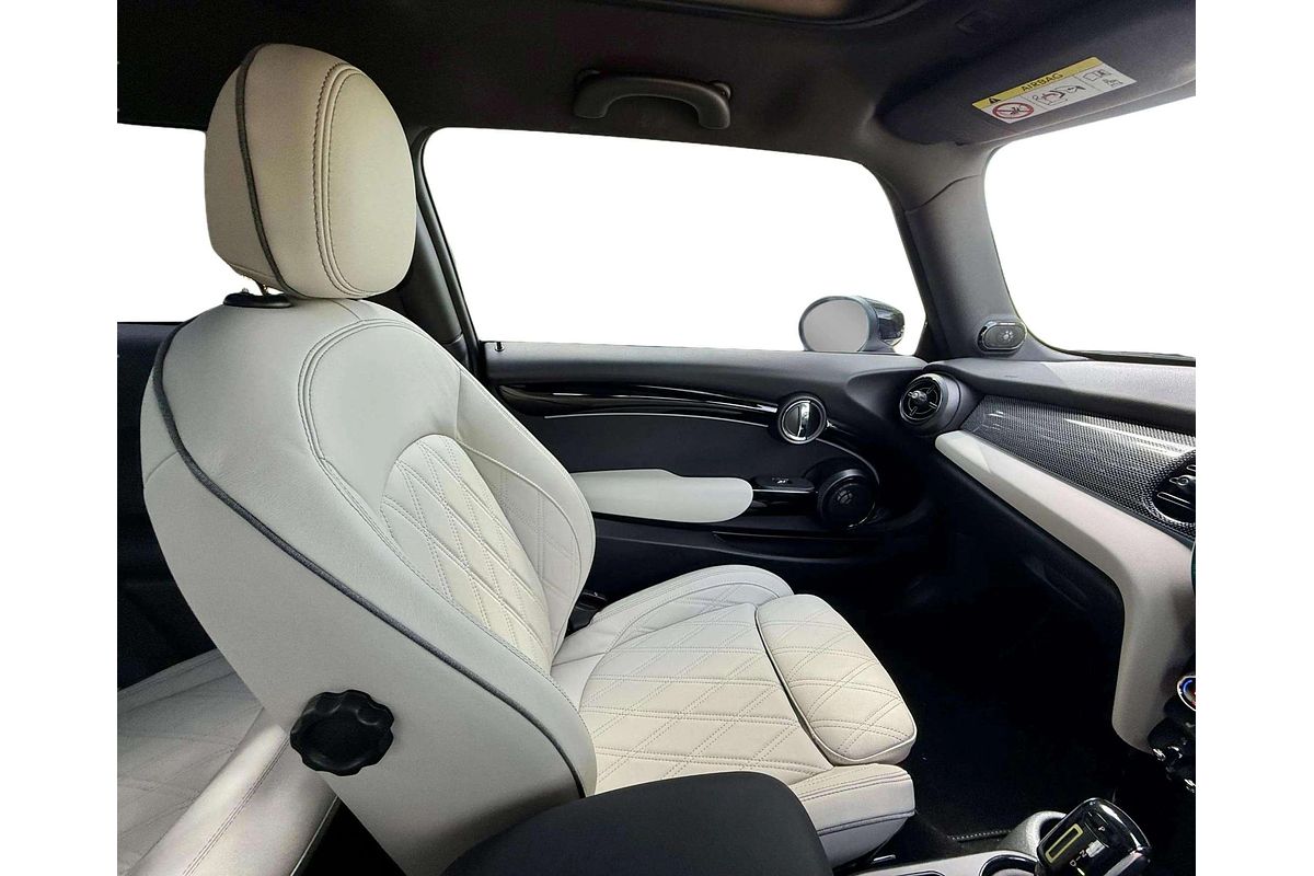 2023 MINI Hatch Cooper SE Classic F56 LCI-2