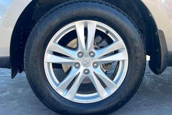 2011 Hyundai Santa Fe Highlander CM