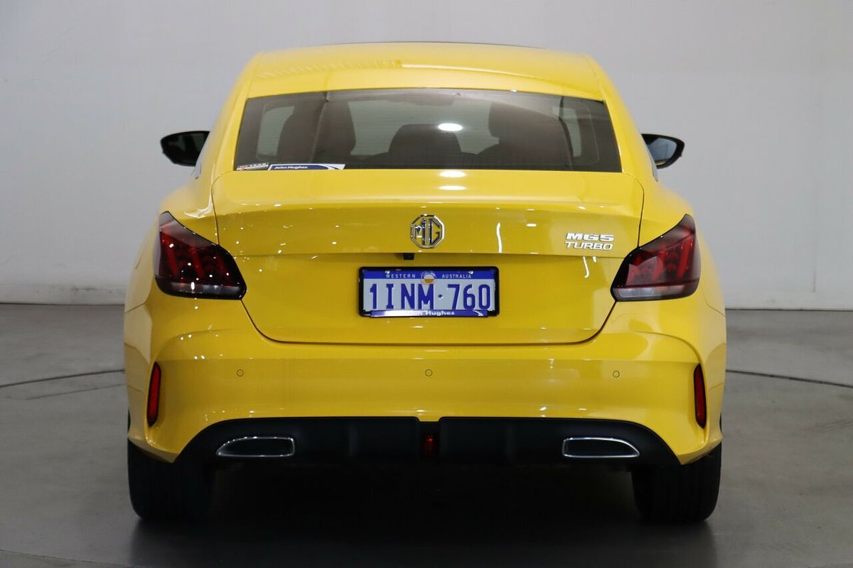 2023 MG MG5 Essence