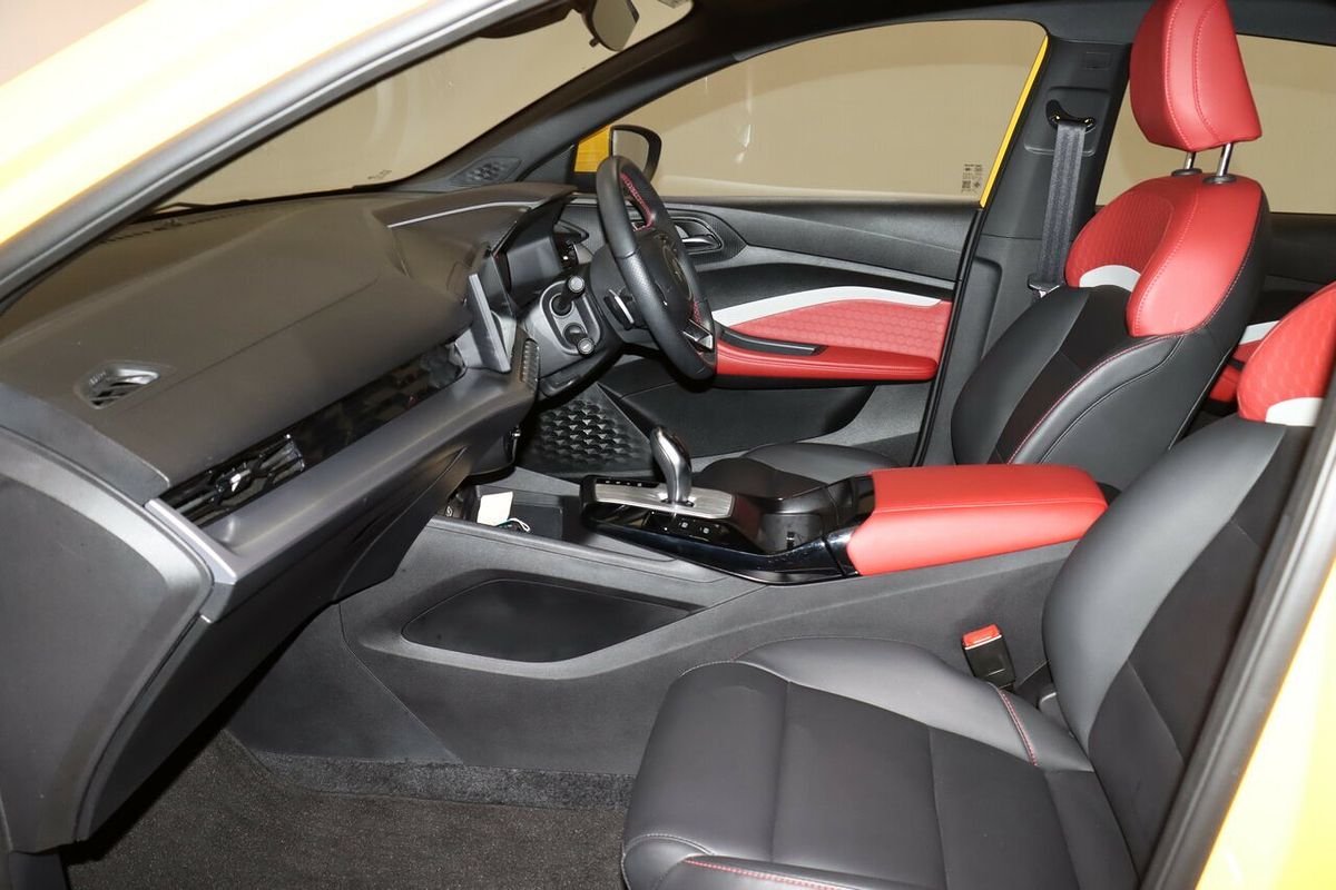 2023 MG MG5 Essence