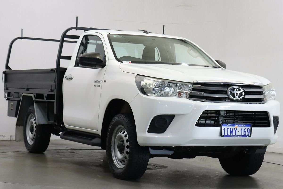 2017 Toyota Hilux SR GUN126R 4X4