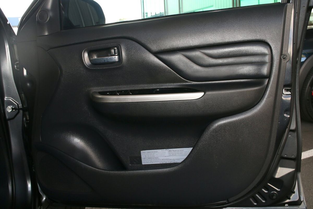 2019 Mitsubishi Triton GLS Premium MR 4X4