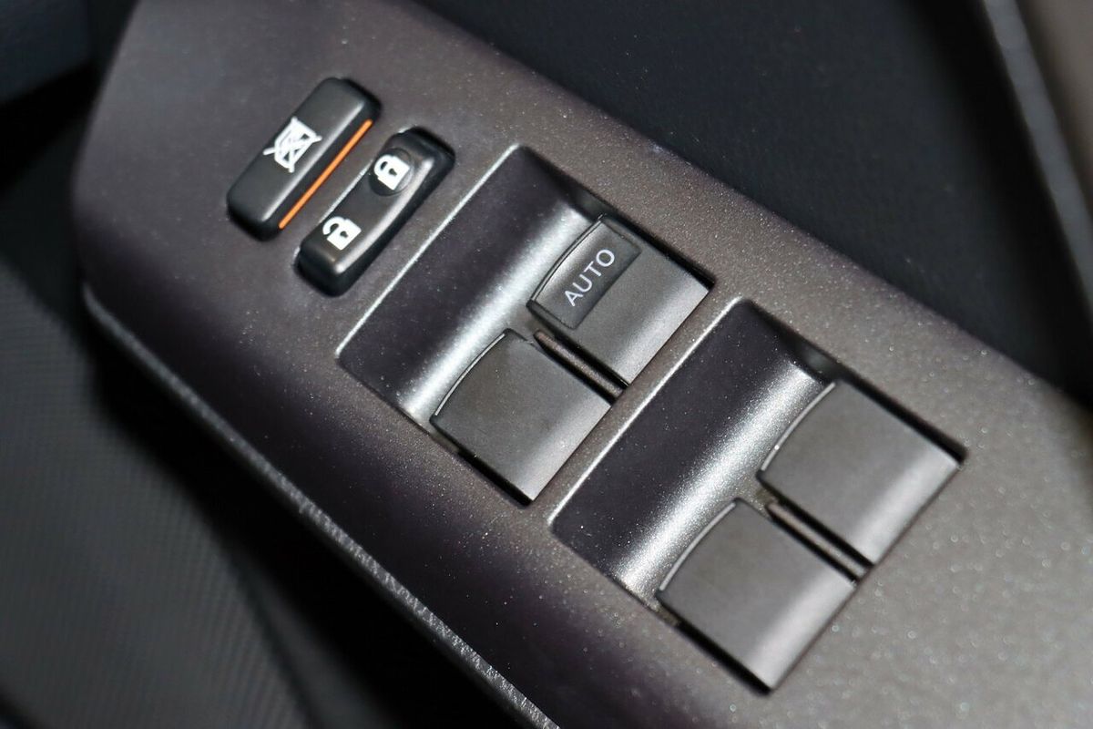 2018 Toyota RAV4 Cruiser ASA44R