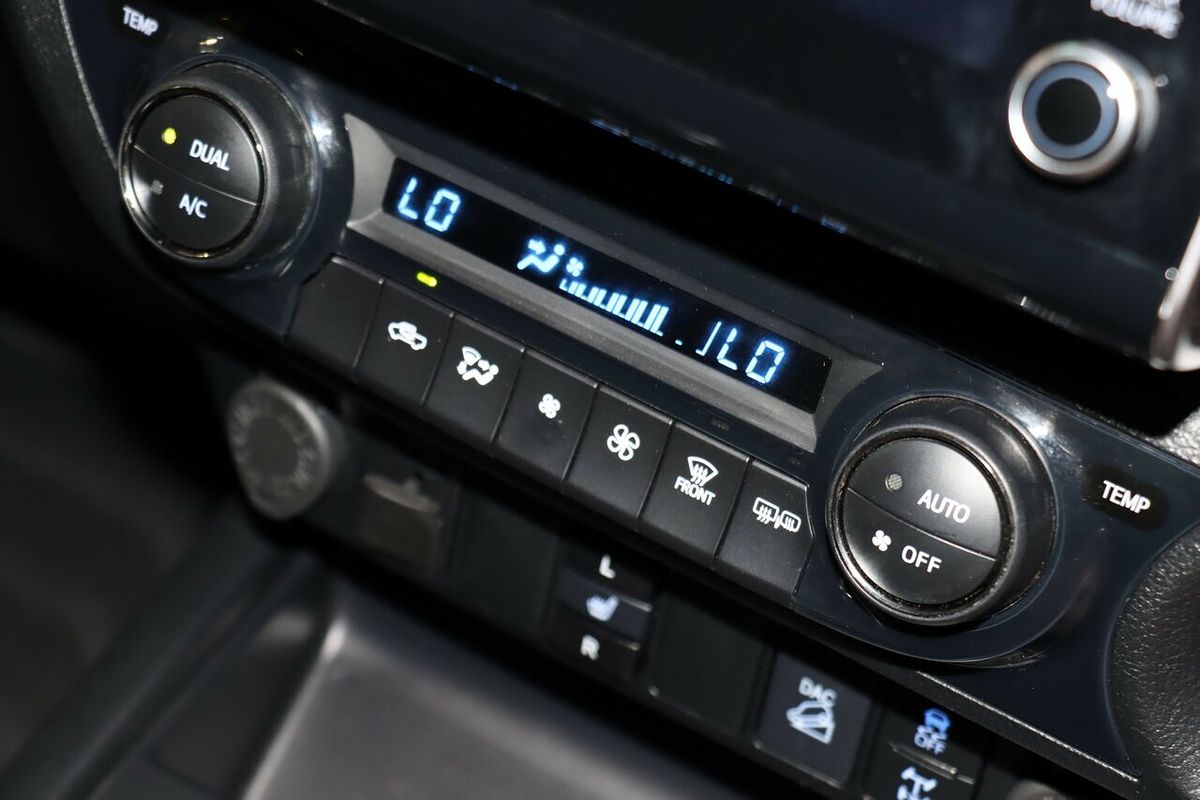 2022 Toyota Hilux SR5 GUN126R 4X4