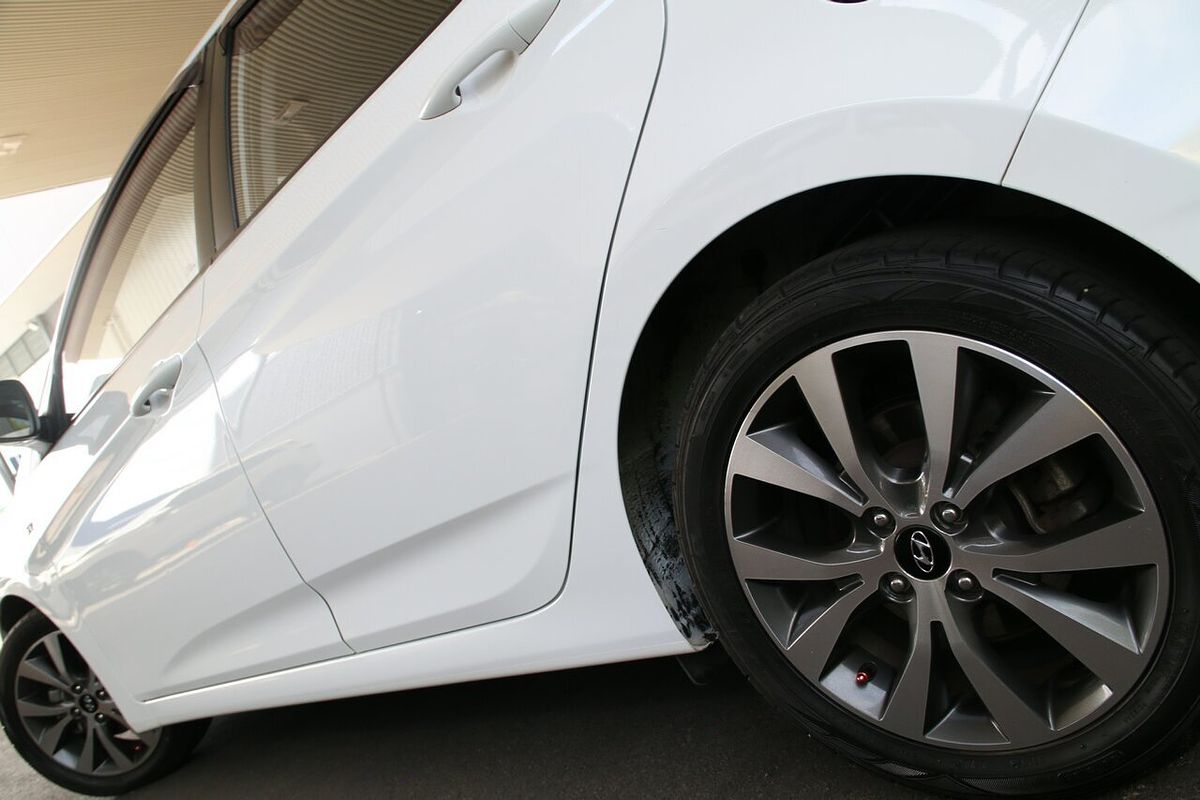 2016 Hyundai Accent SR RB4