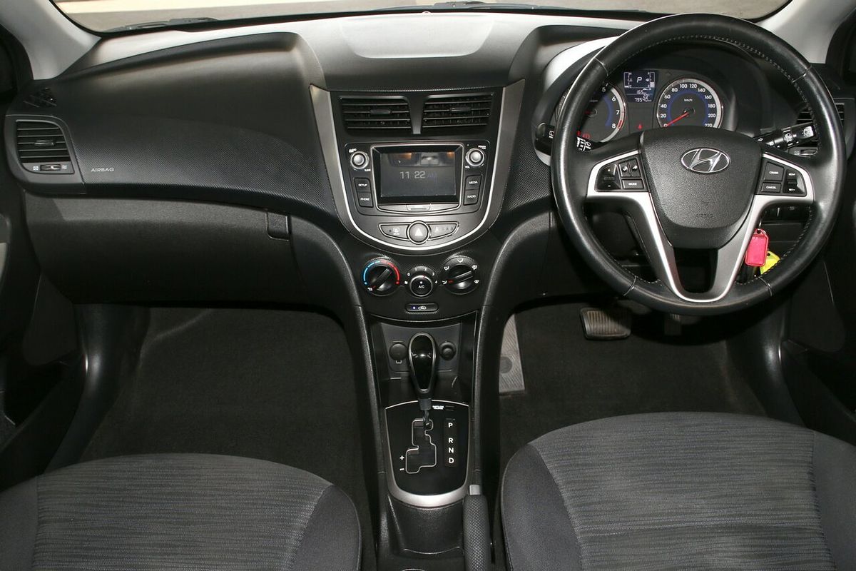 2016 Hyundai Accent SR RB4