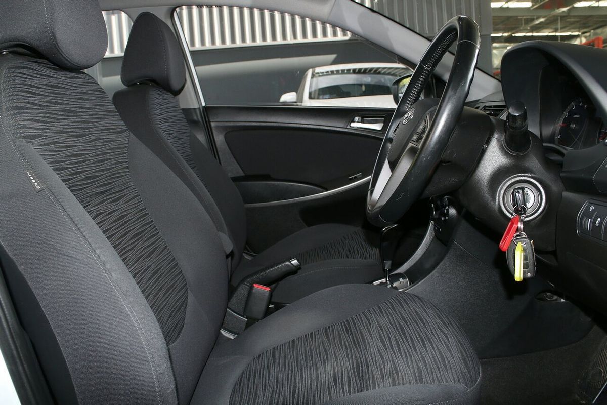 2016 Hyundai Accent SR RB4