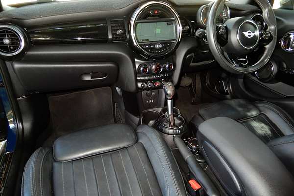 2017 MINI Cooper S F55