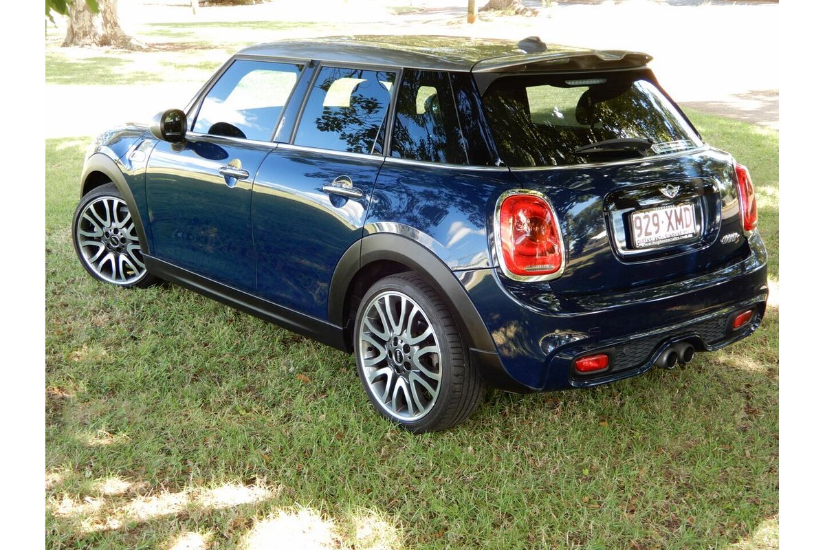 2017 MINI Cooper S F55