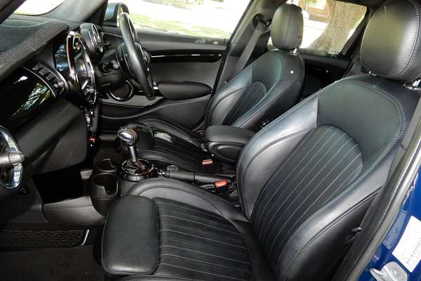 2017 MINI Cooper S F55