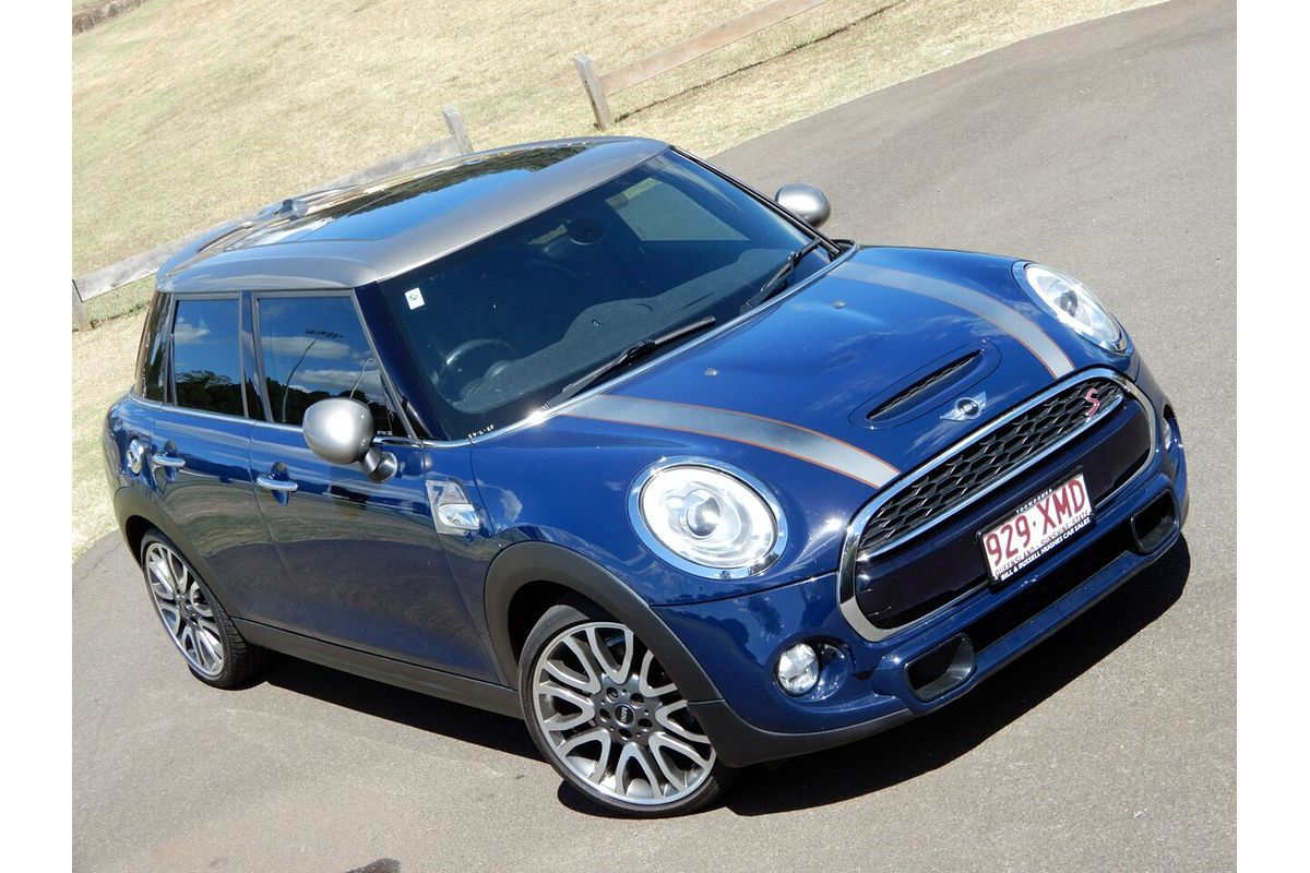 2017 MINI Cooper S F55