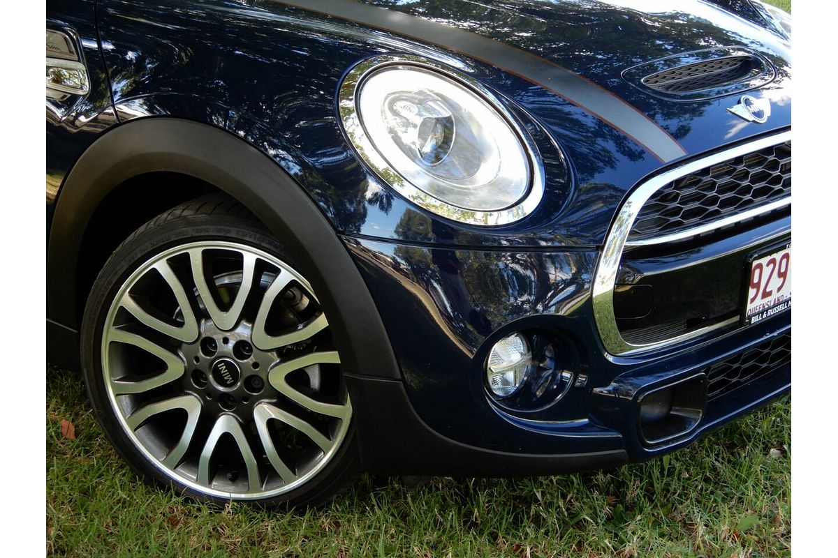 2017 MINI Cooper S F55