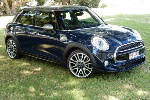 2017 MINI Cooper S F55