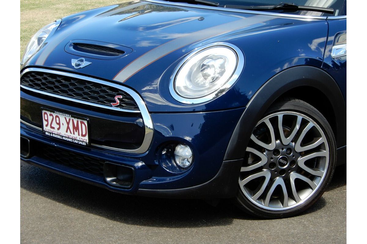 2017 MINI Cooper S F55