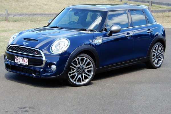 2017 MINI Cooper S F55