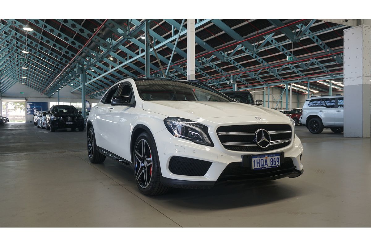 2015 Mercedes-Benz GLA-Class GLA250 X156