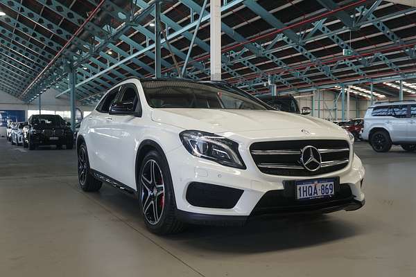 2015 Mercedes-Benz GLA-Class GLA250 X156
