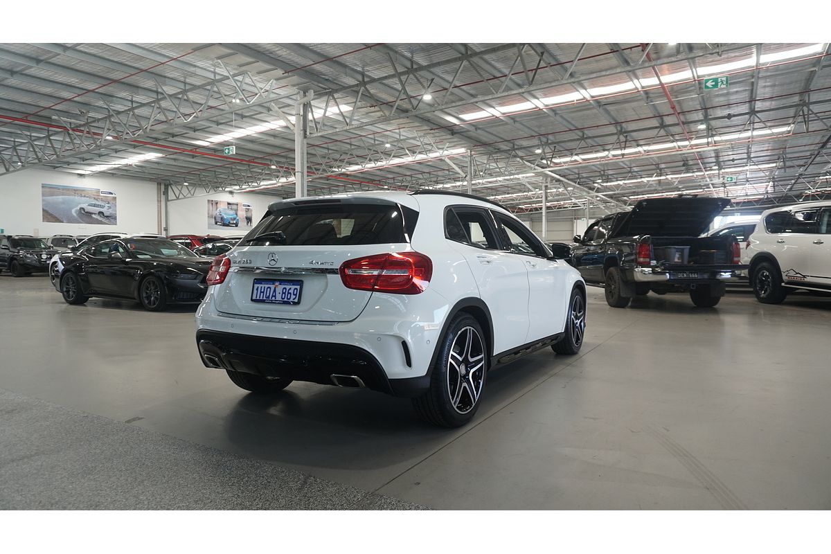 2015 Mercedes-Benz GLA-Class GLA250 X156