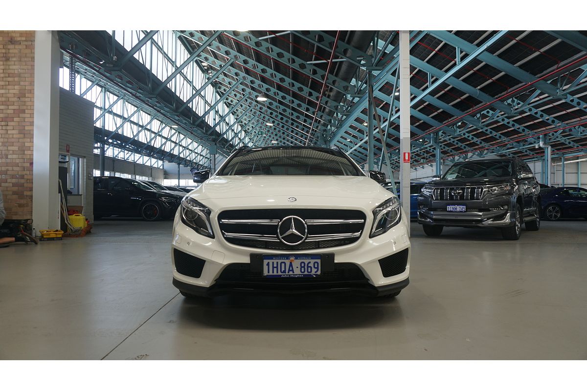 2015 Mercedes-Benz GLA-Class GLA250 X156