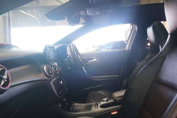 2015 Mercedes-Benz GLA-Class GLA250 X156