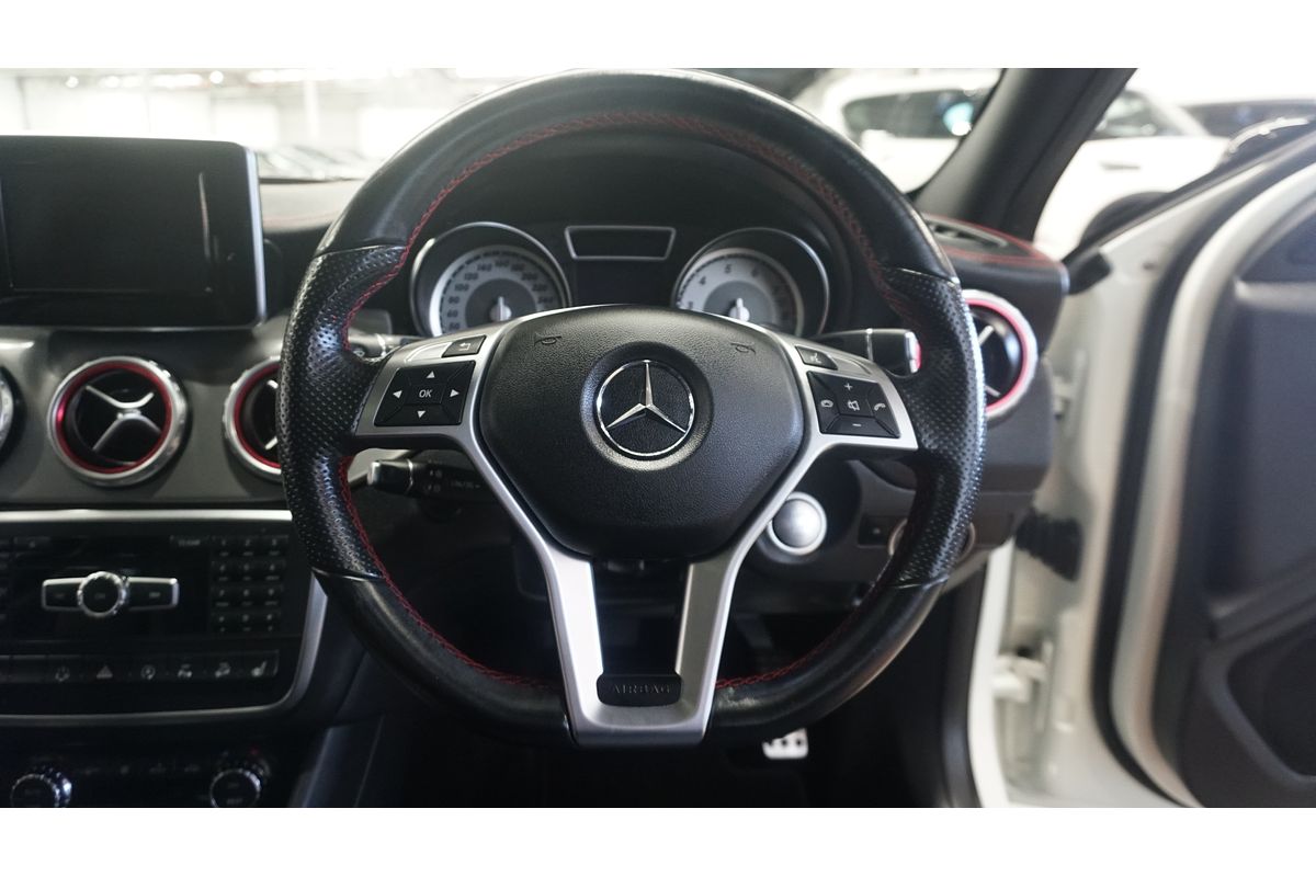 2015 Mercedes-Benz GLA-Class GLA250 X156