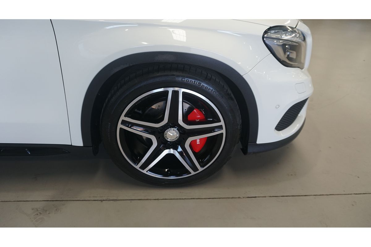2015 Mercedes-Benz GLA-Class GLA250 X156