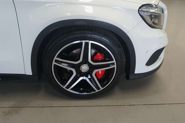 2015 Mercedes-Benz GLA-Class GLA250 X156