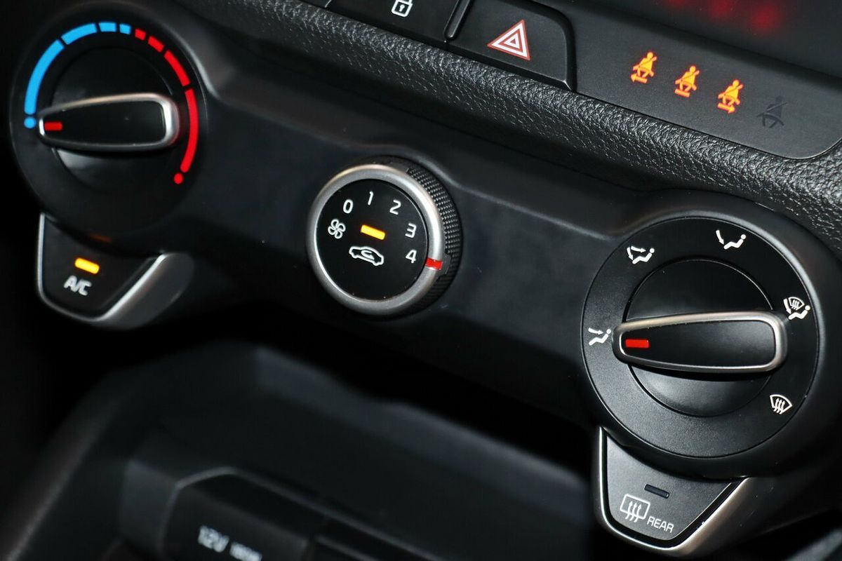2023 Kia Stonic S YB