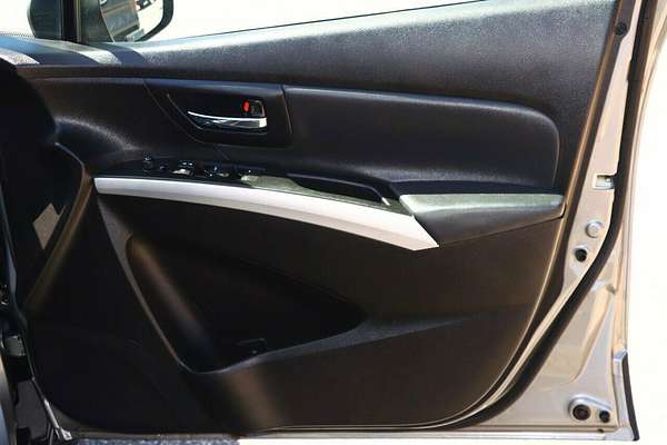 2015 Suzuki S-Cross GLX Prestige JY