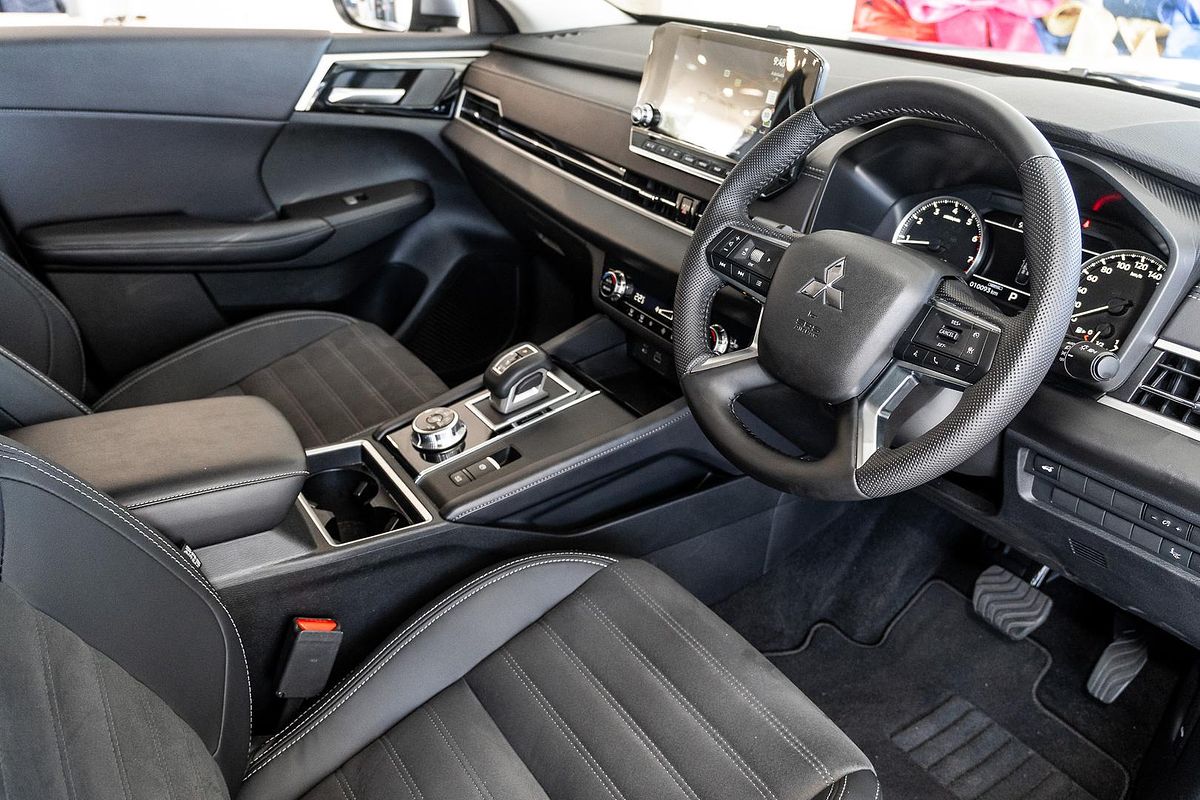 2023 Mitsubishi Outlander Aspire ZM