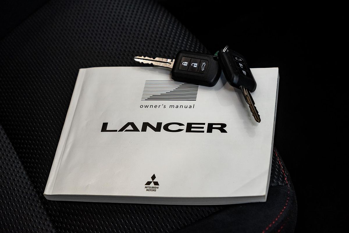2017 Mitsubishi Lancer Black Edition CF
