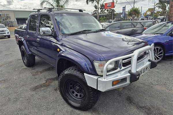 2000 Toyota HILUX SR5 (4x4) RZN169R