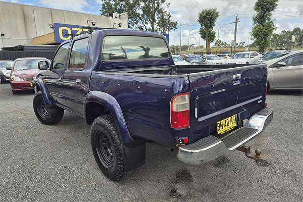 2000 Toyota HILUX SR5 (4x4) RZN169R