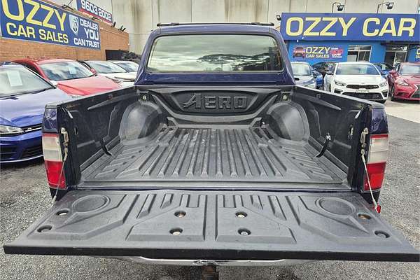 2000 Toyota HILUX SR5 (4x4) RZN169R