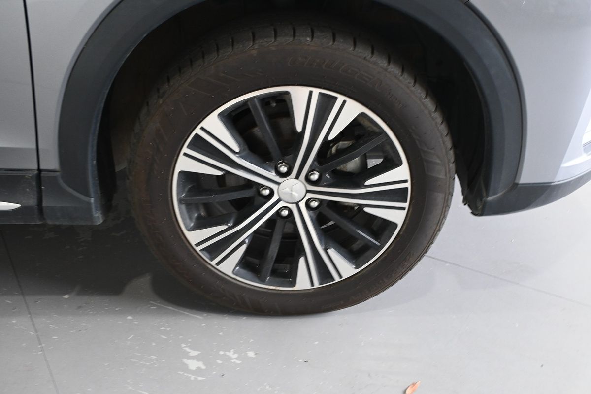 2018 Mitsubishi Eclipse Cross Exceed YA