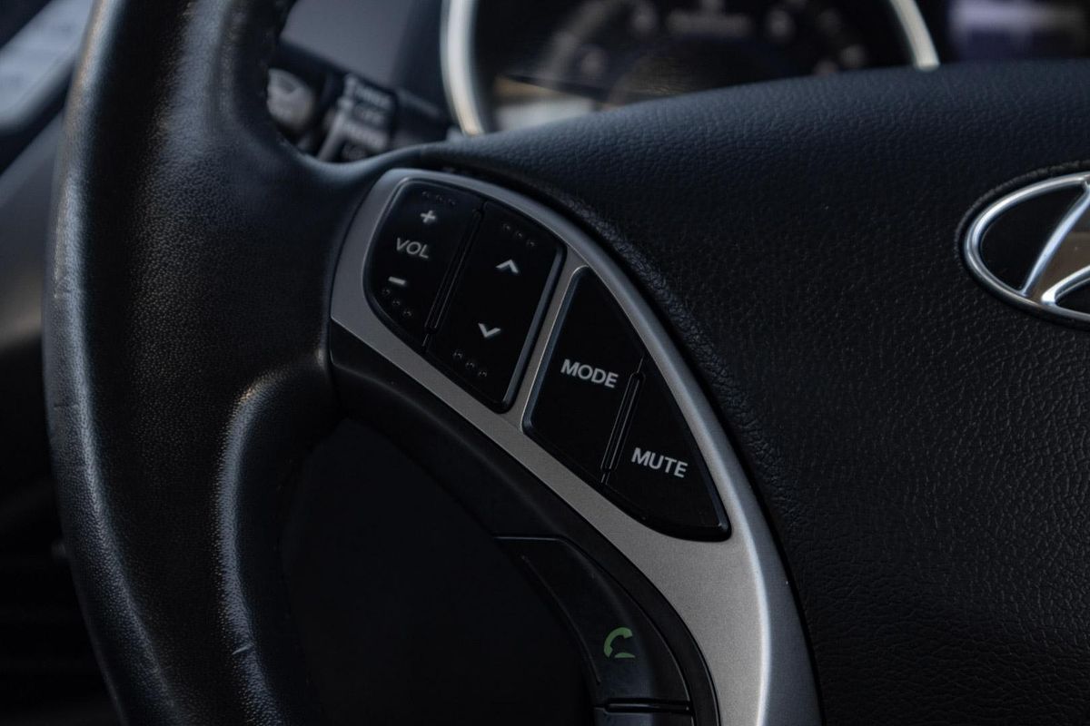 2012 Hyundai Elantra Premium MD