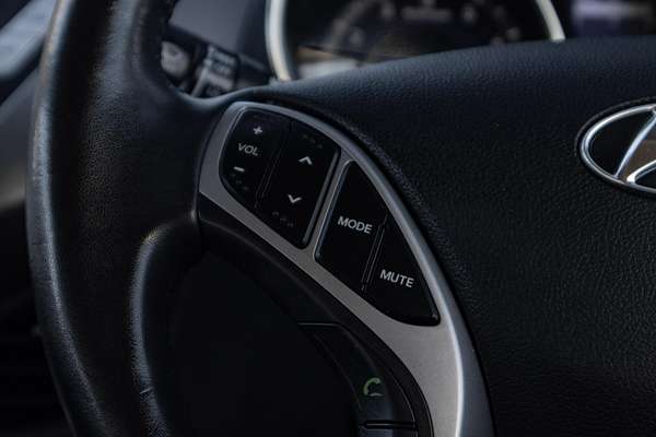 2012 Hyundai Elantra Premium MD