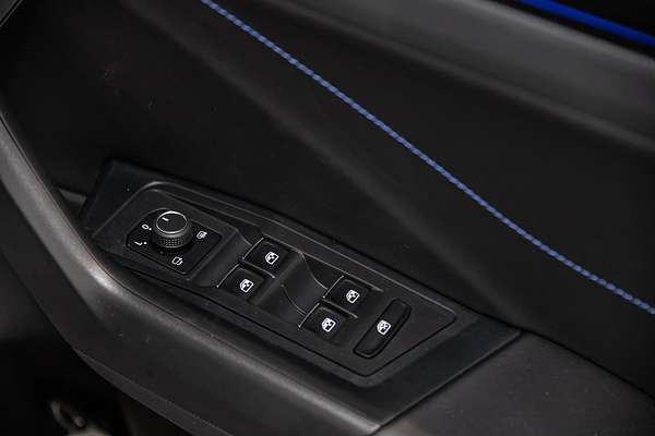 2024 Volkswagen T-Roc R D11