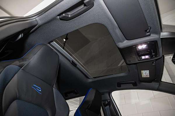 2024 Volkswagen Golf R 8