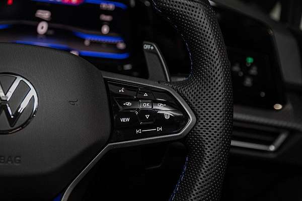 2024 Volkswagen Golf R 8
