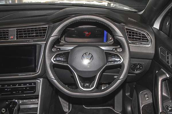 2024 Volkswagen Tiguan Wolfsburg Edition Allspace 5N