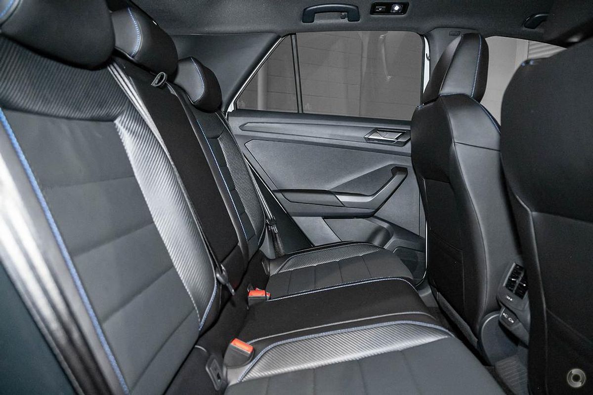 2024 Volkswagen T-Roc R D11