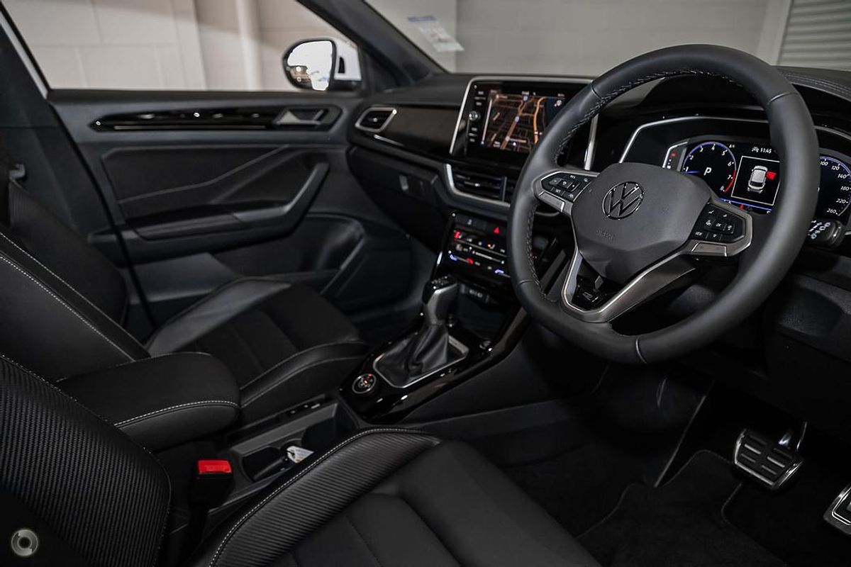 2024 Volkswagen T-Roc 140TSI R-Line D11