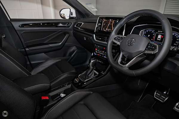 2024 Volkswagen T-Roc 140TSI R-Line D11