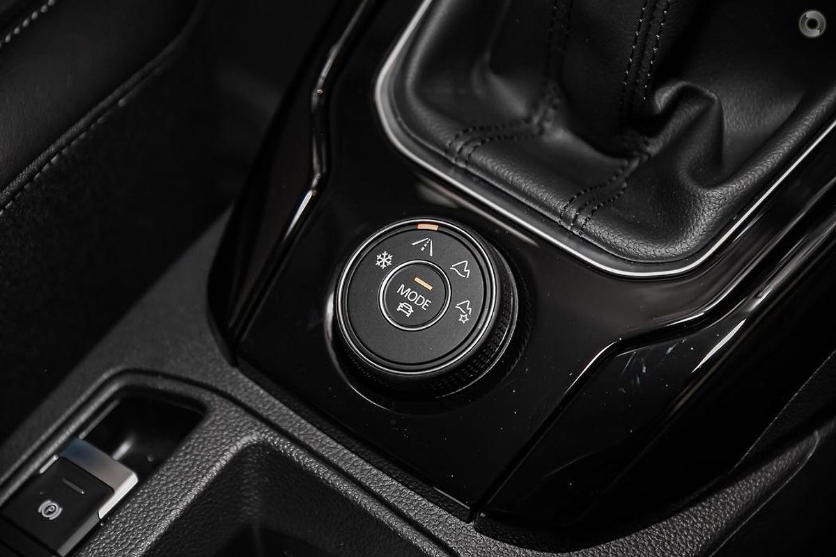 2024 Volkswagen T-Roc 140TSI R-Line D11