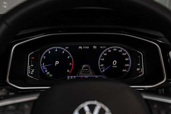 2024 Volkswagen T-Roc 140TSI R-Line D11