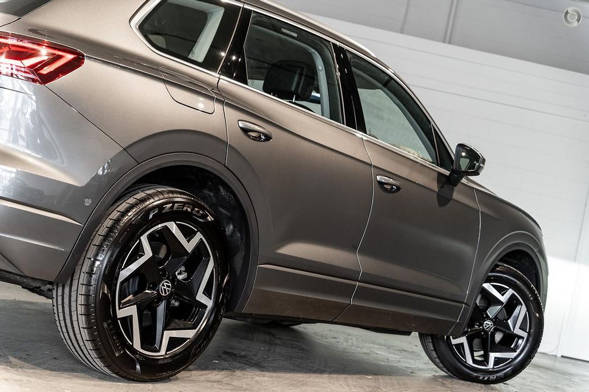 2024 Volkswagen Touareg 170TDI RC